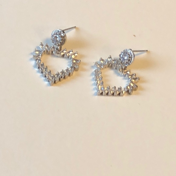 Silver & Diamond Simulated Heart Earring - Picture 3 of 6